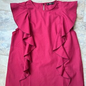 Blouse with ruffle, in burgundy